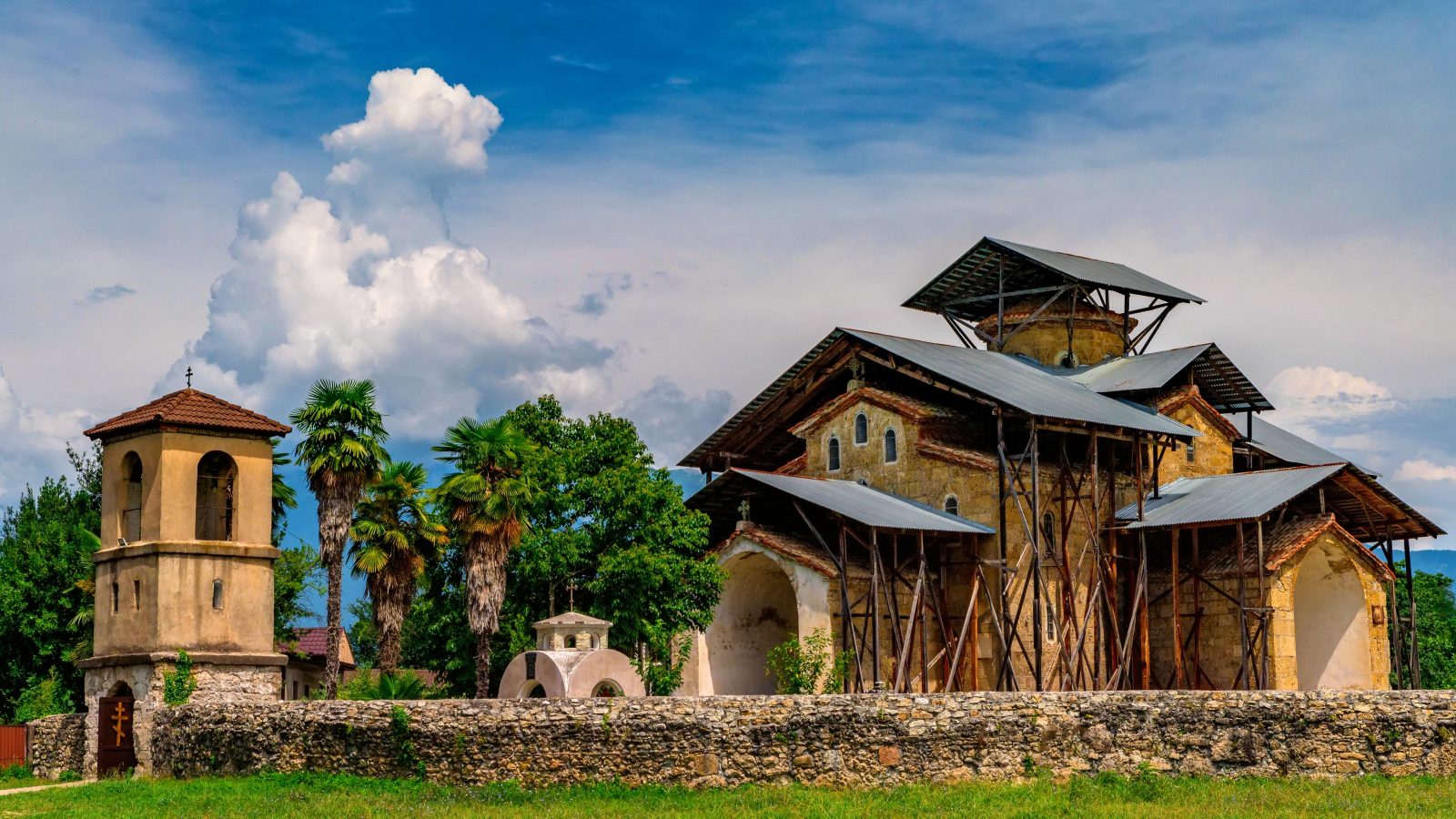 Услуга такси GARUDA Taxi до села Лыхны