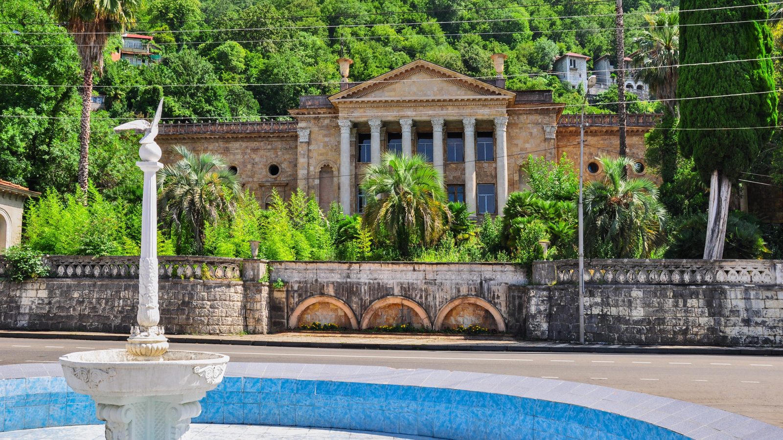 Услуги такси GARUDA Taxi в Гагре